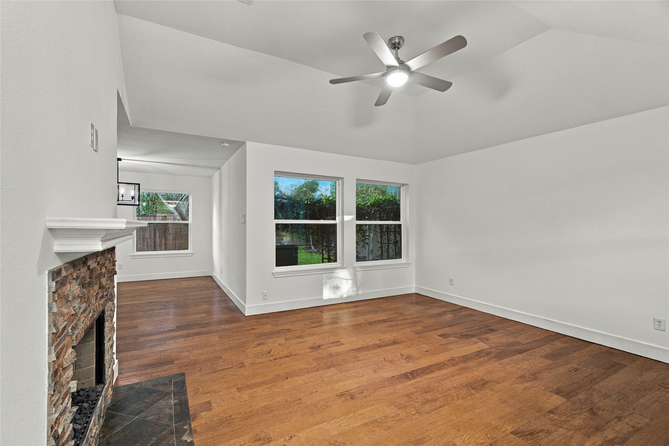 1704 Overlook Drive