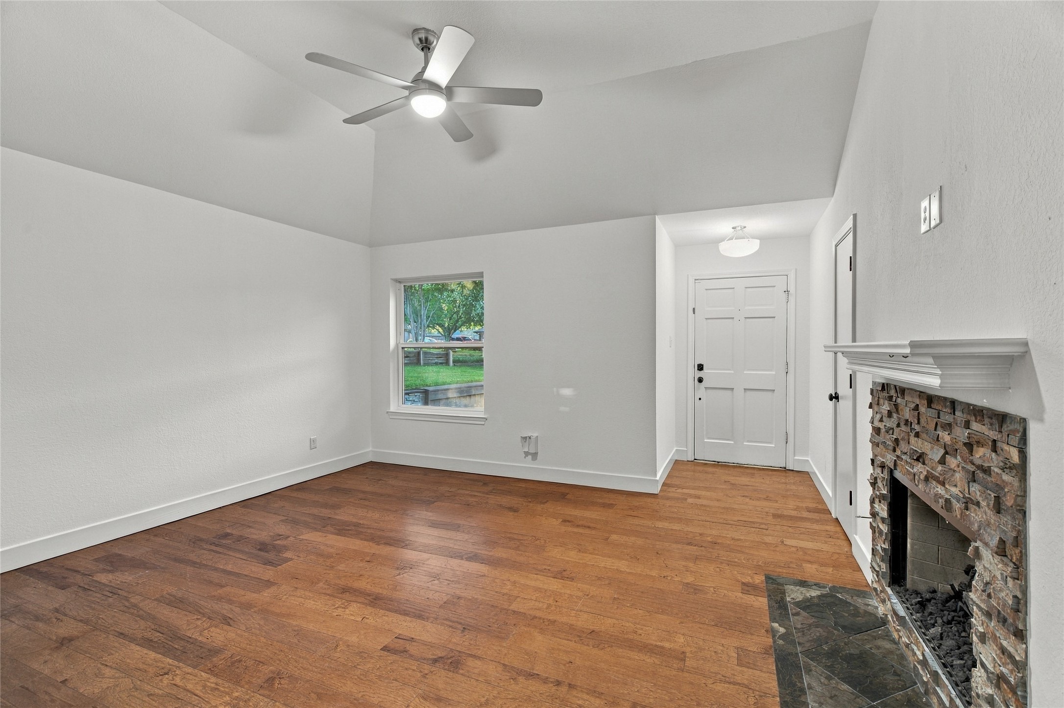 1704 Overlook Drive