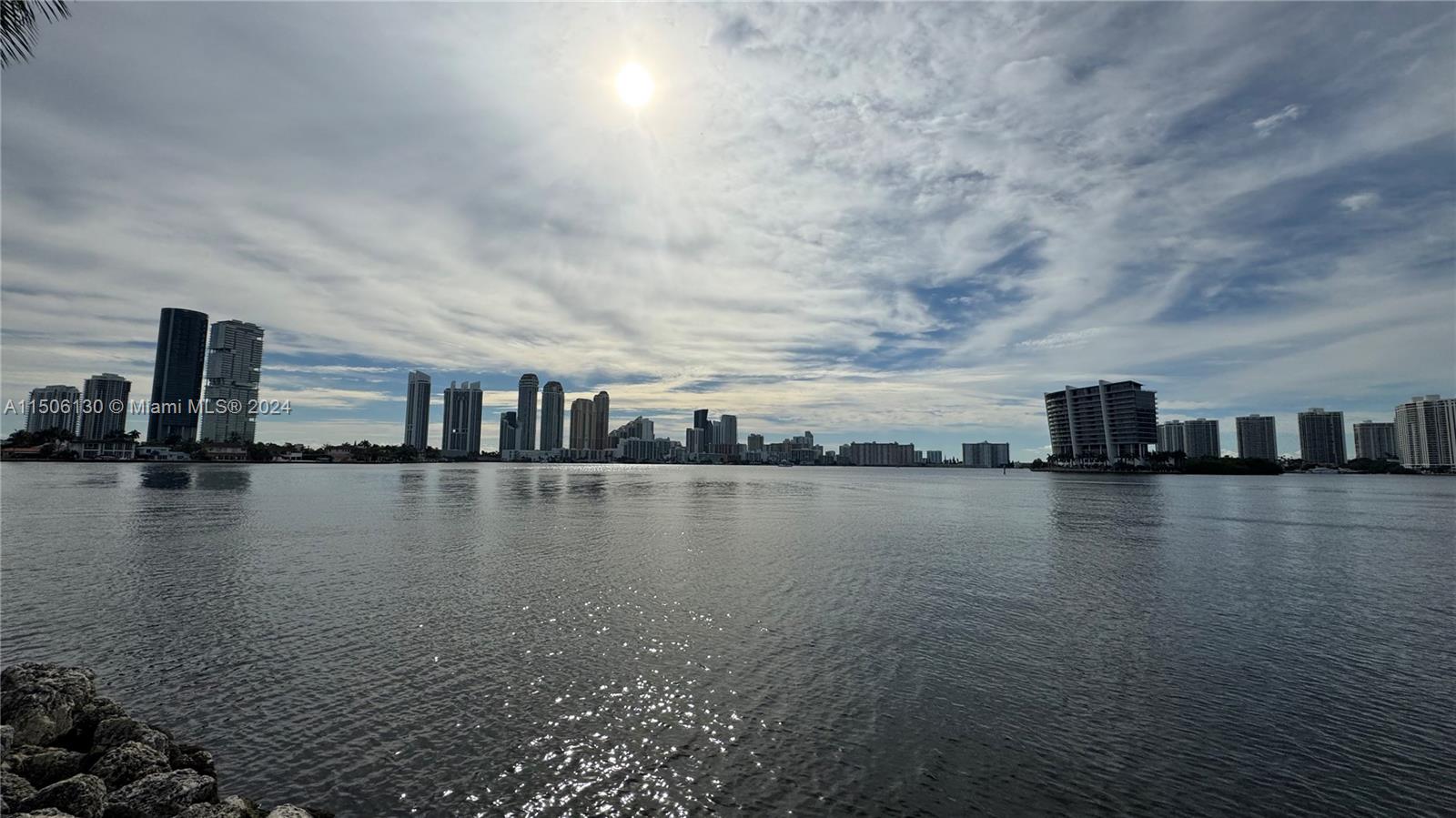 3600 Mystic Pointe Dr Unit: PH1