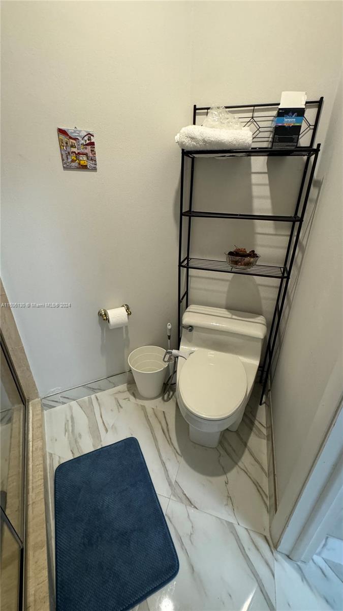 3600 Mystic Pointe Dr Unit: PH1