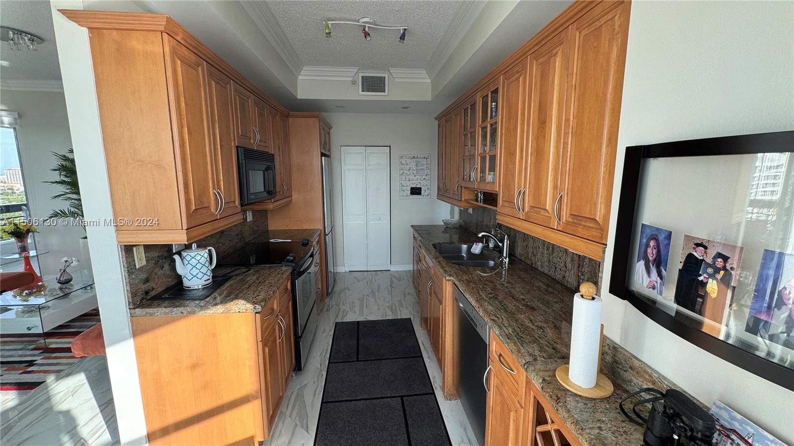 3600 Mystic Pointe Dr Unit: PH1