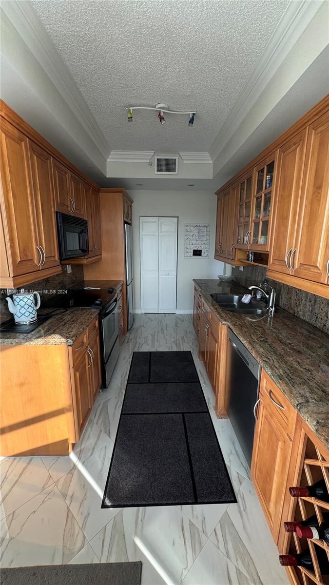 3600 Mystic Pointe Dr Unit: PH1