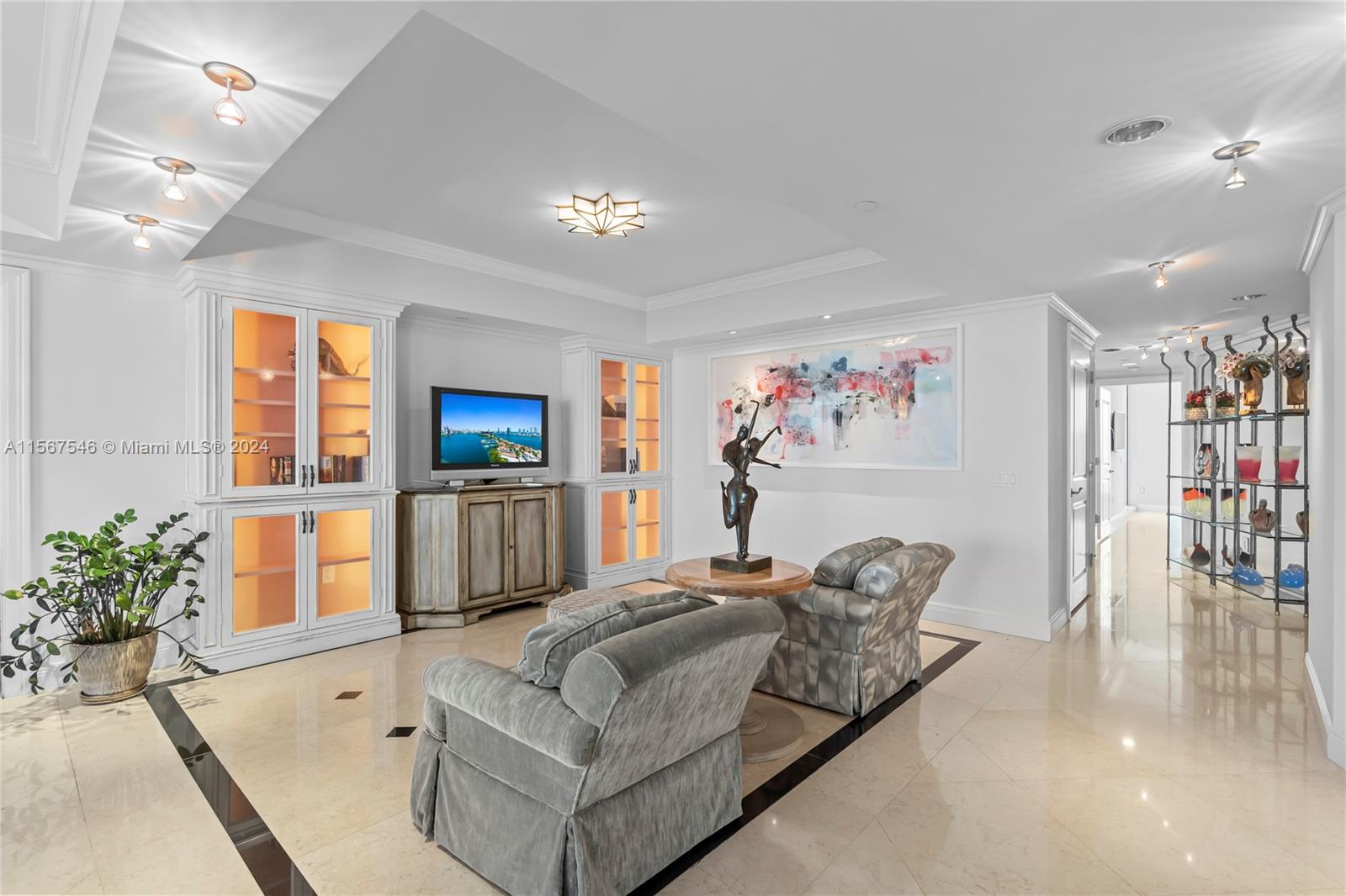 6000 Island Blvd # 2206