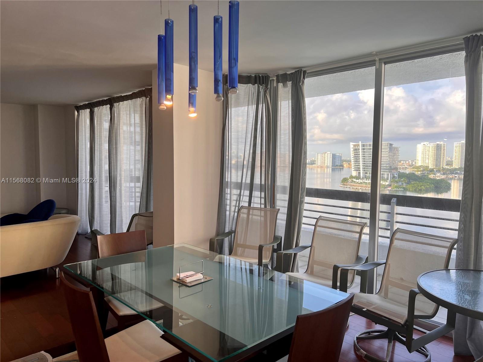 3600 Mystic Pointe Dr # 1506