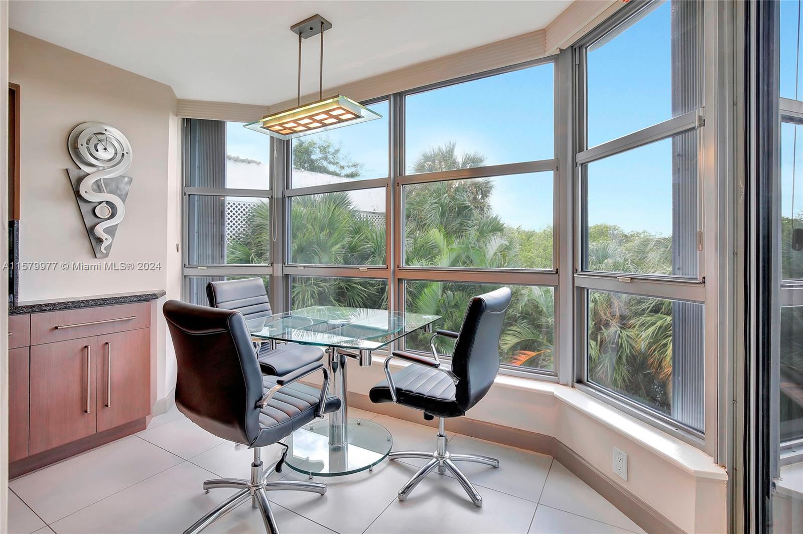 3500 Mystic Pointe Dr # 304