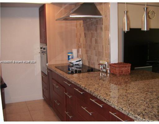 1001 Three Islands Blvd # 40