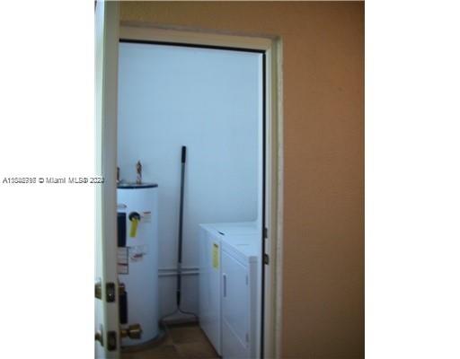 1001 Three Islands Blvd # 40