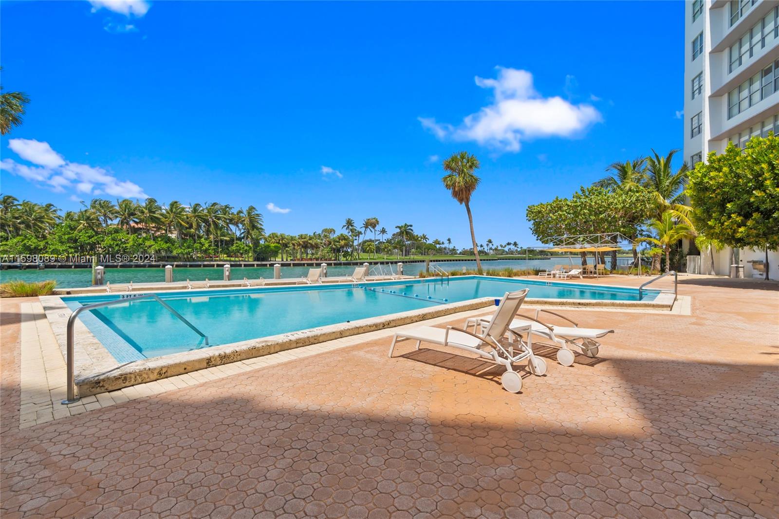9102 W Bay Harbor Dr # B Unit: 10-B