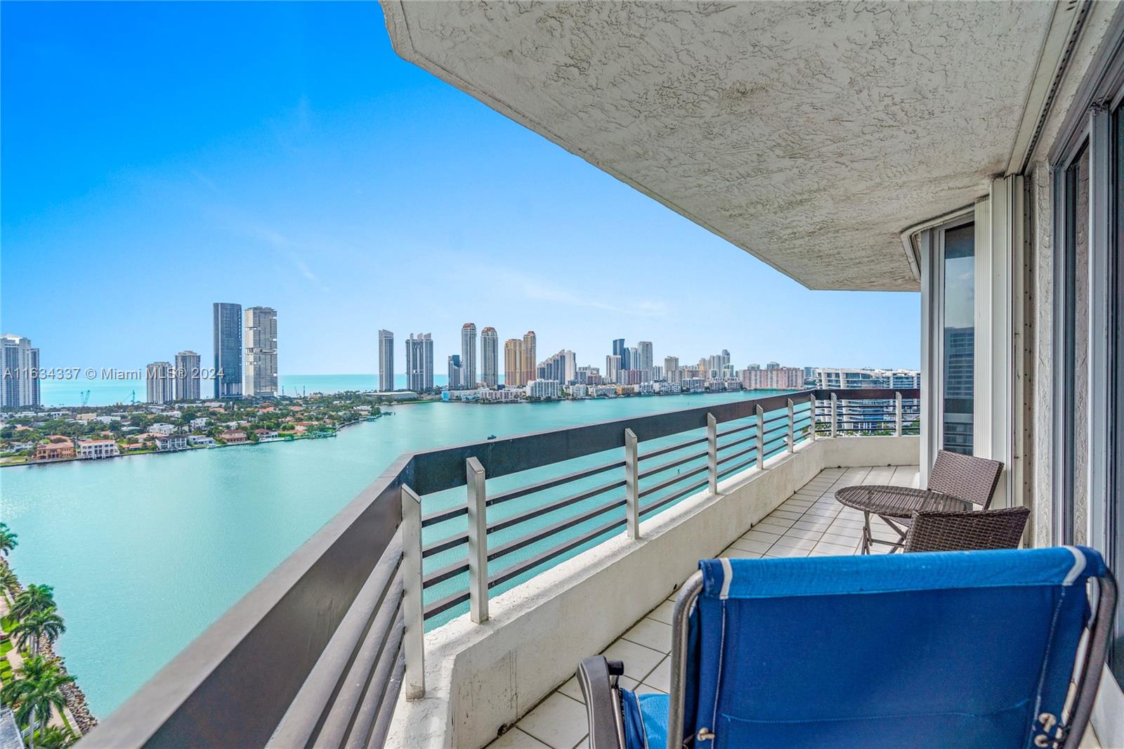 3530 Mystic Pointe Dr # 2415