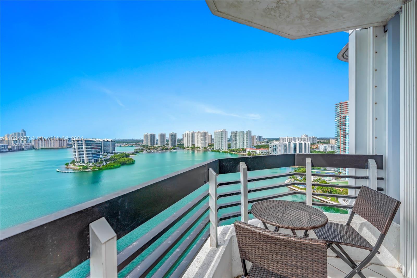 3530 Mystic Pointe Dr # 2415