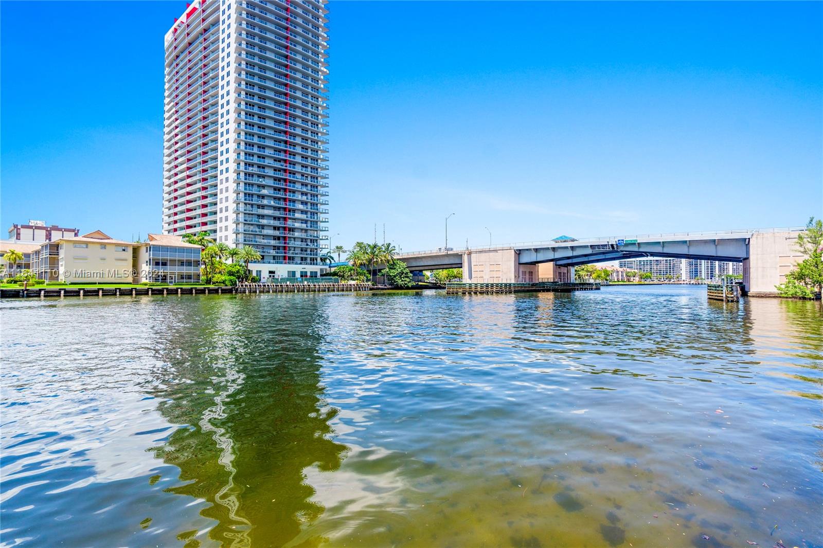 1817 S Ocean Dr # 621