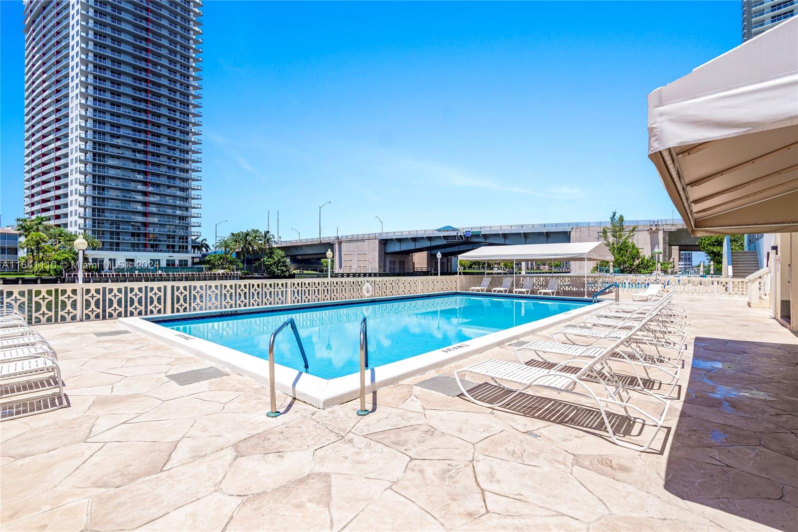1817 S Ocean Dr # 621