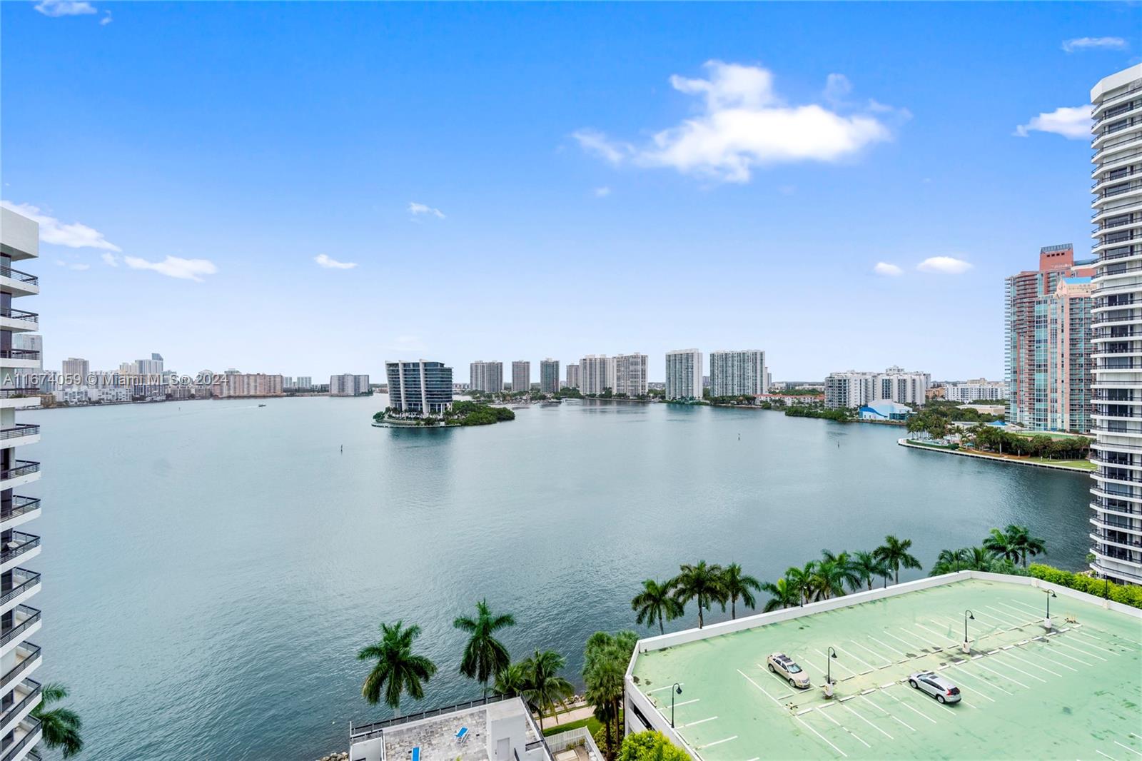3600 Mystic Pointe Dr # 1606
