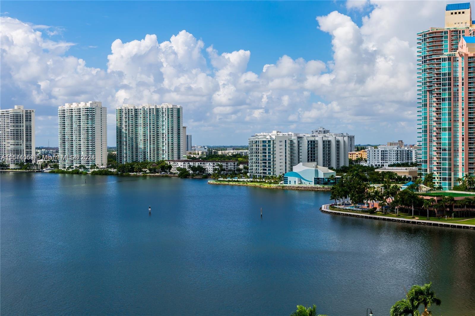3600 Mystic Pointe Dr # 1606