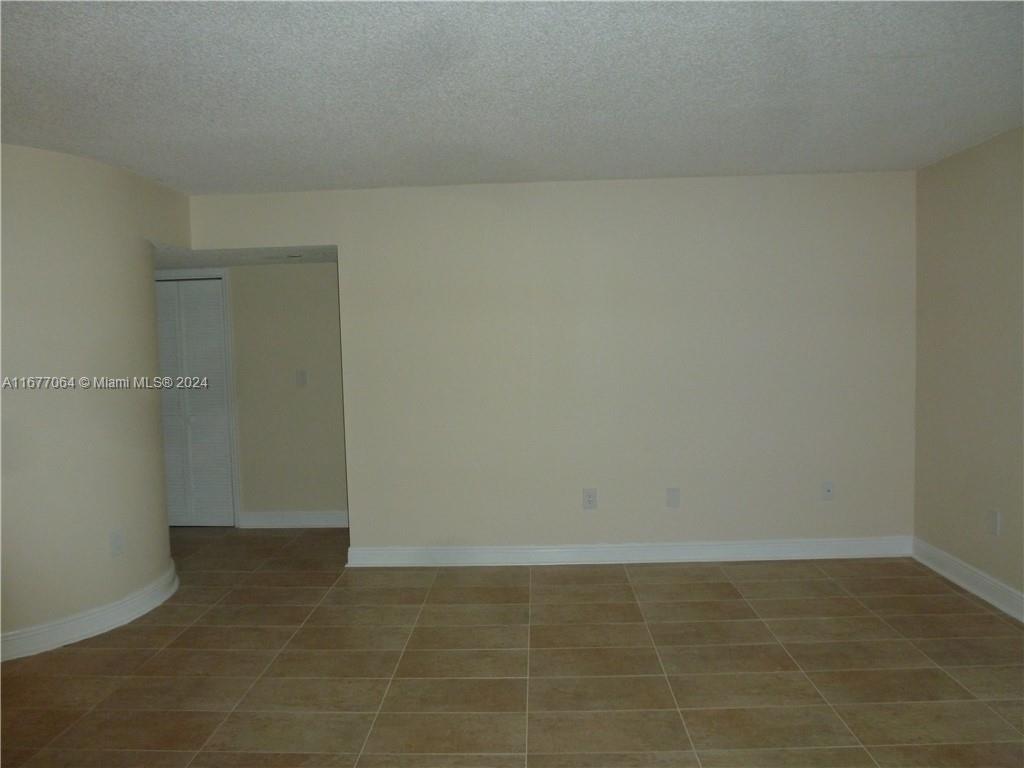 21075 NE 34 Ave # 2 Unit: 404-2