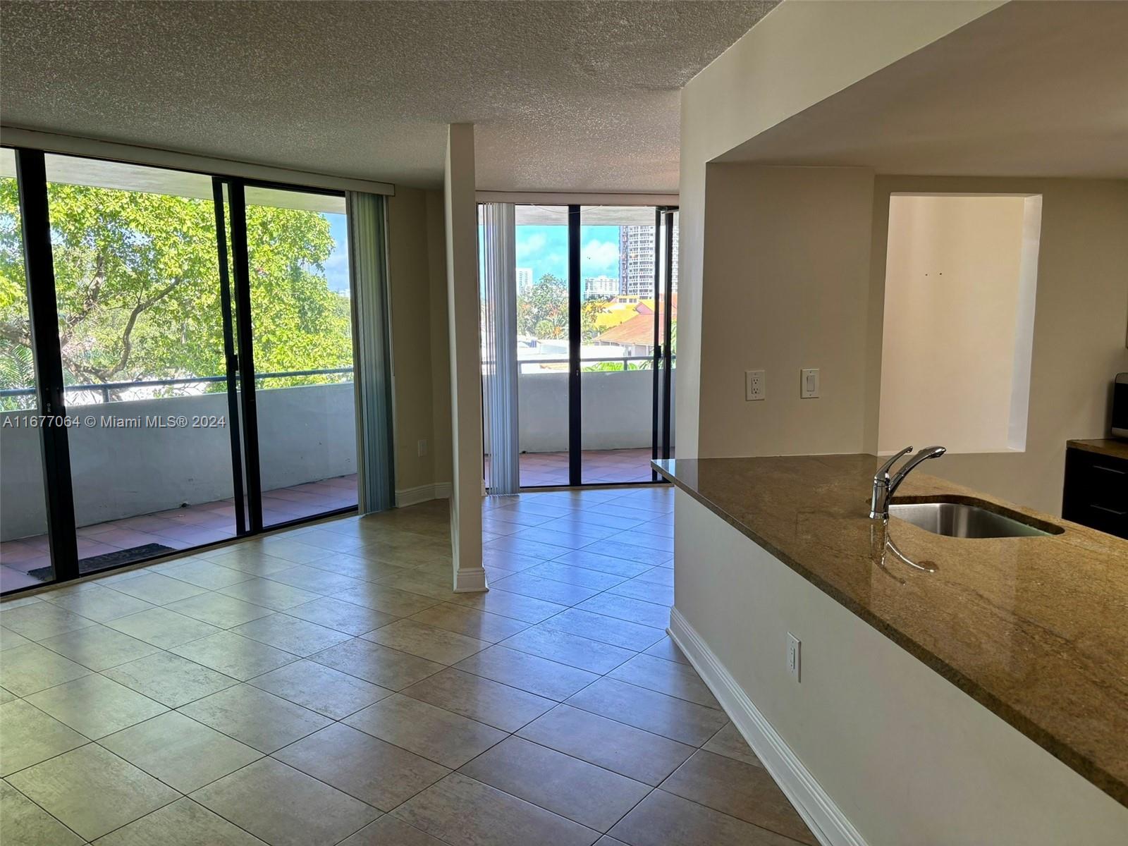 21075 NE 34 Ave # 2 Unit: 404-2