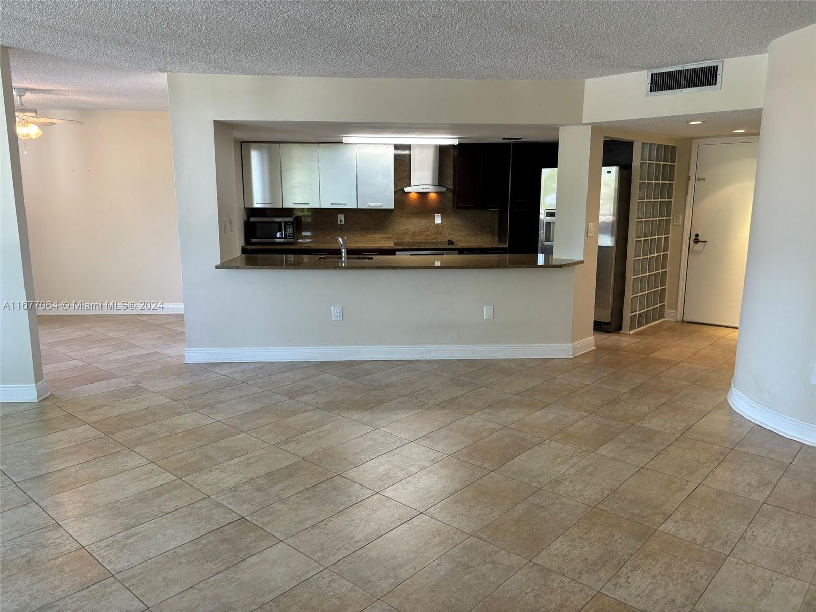 21075 NE 34 Ave # 2 Unit: 404-2