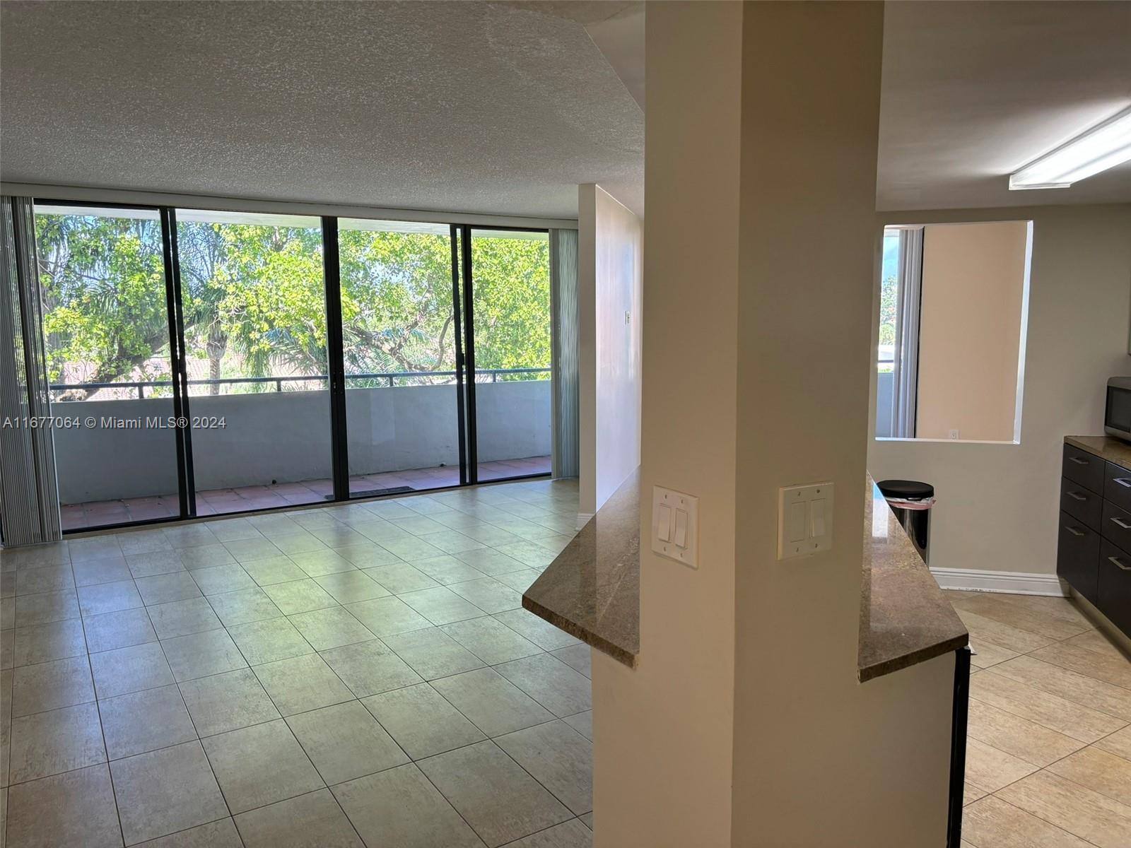 21075 NE 34 Ave # 2 Unit: 404-2
