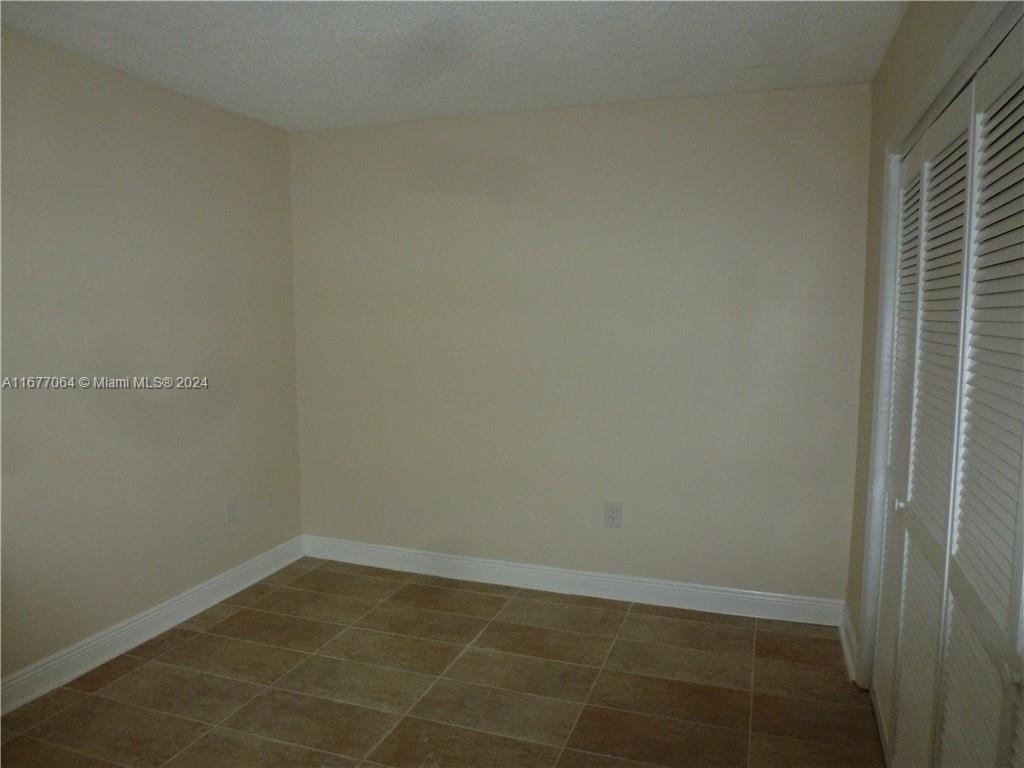 21075 NE 34 Ave # 2 Unit: 404-2