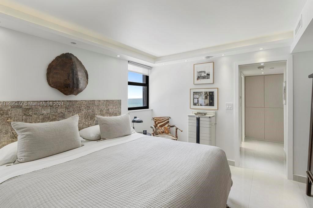 2625 Collins Ave # 707