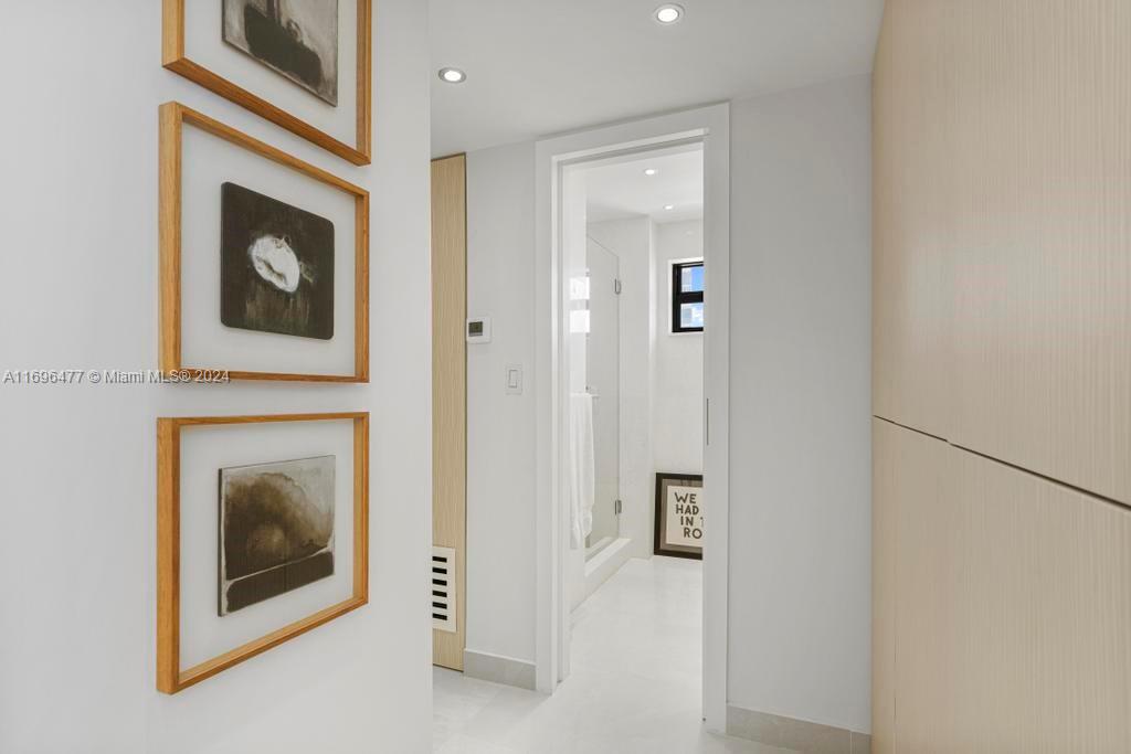 2625 Collins Ave # 707