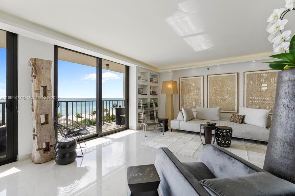 2625 Collins Ave # 707
