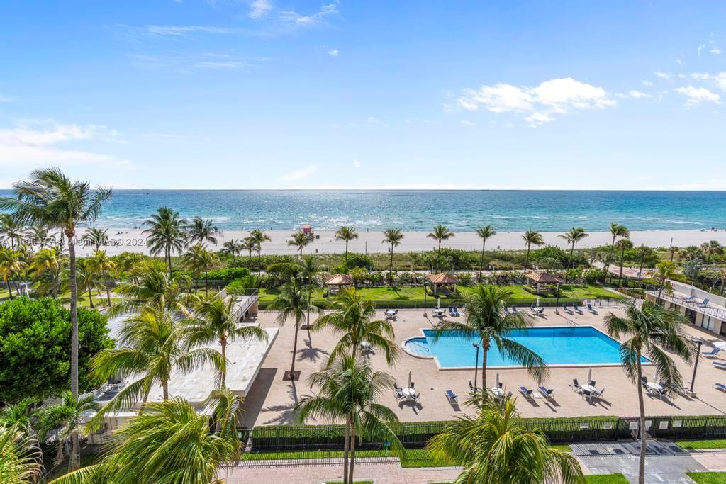 2625 Collins Ave # 707