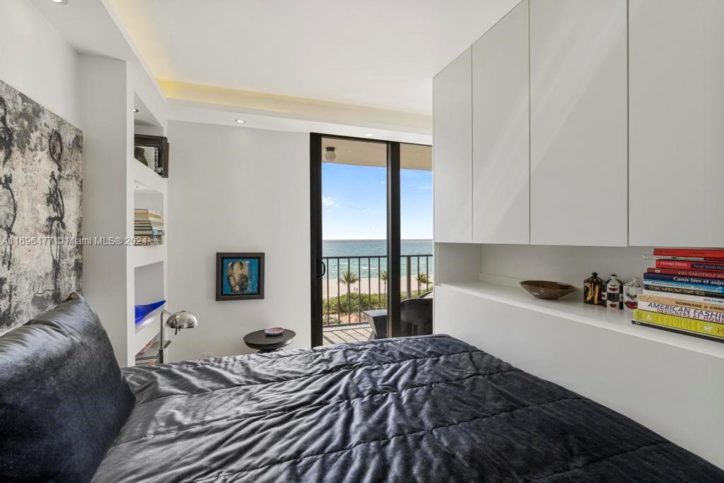 2625 Collins Ave # 707