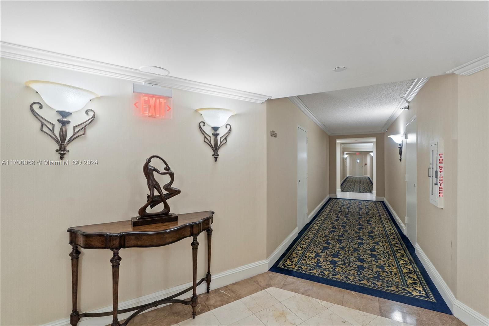 3530 Mystic Pointe Dr # 1408