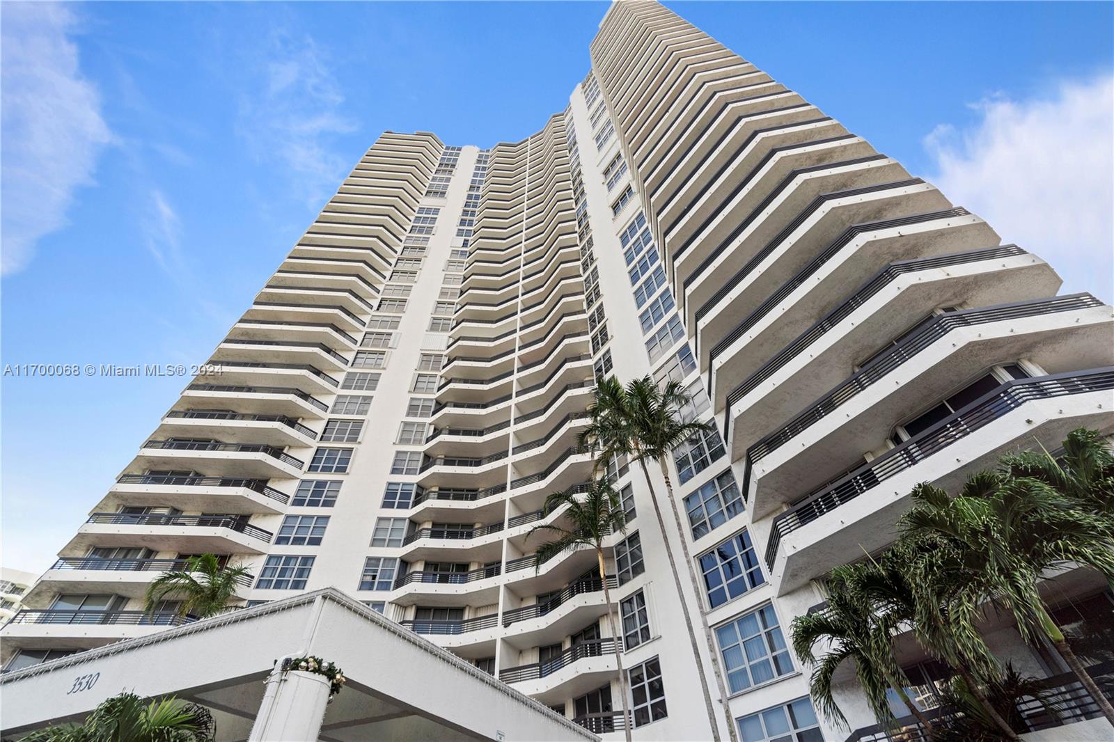 3530 Mystic Pointe Dr # 1408
