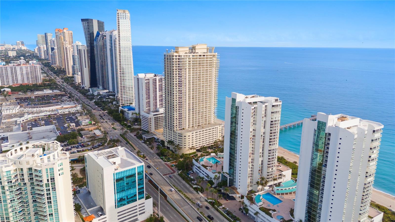 16485 Collins Ave # 532