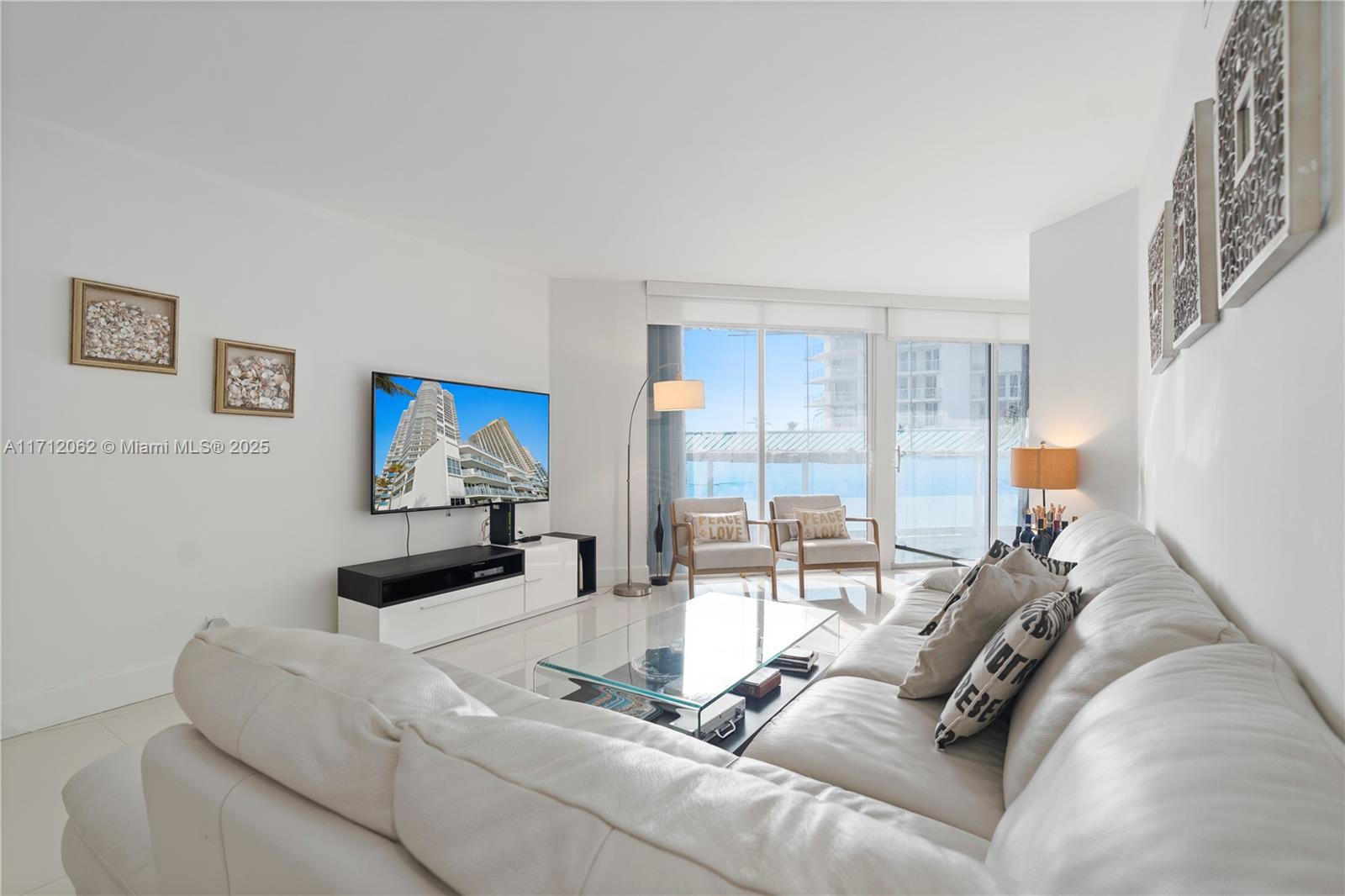 16485 Collins Ave # 532