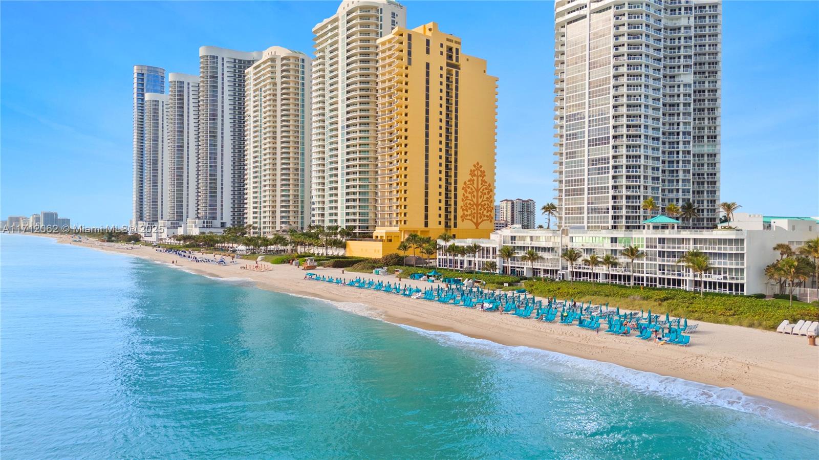 16485 Collins Ave # 532
