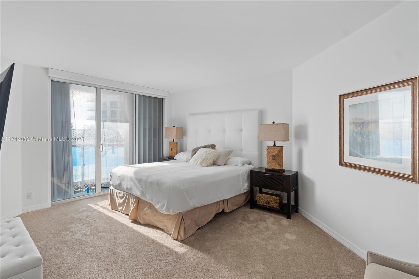 16485 Collins Ave # 532