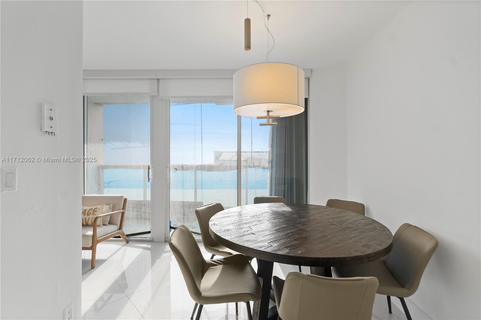 16485 Collins Ave # 532