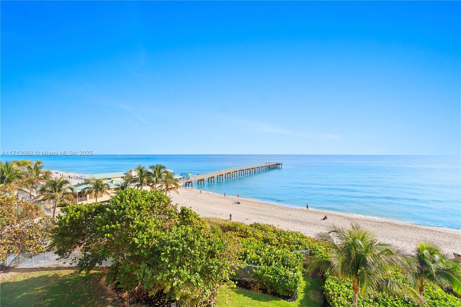 16485 Collins Ave # 532