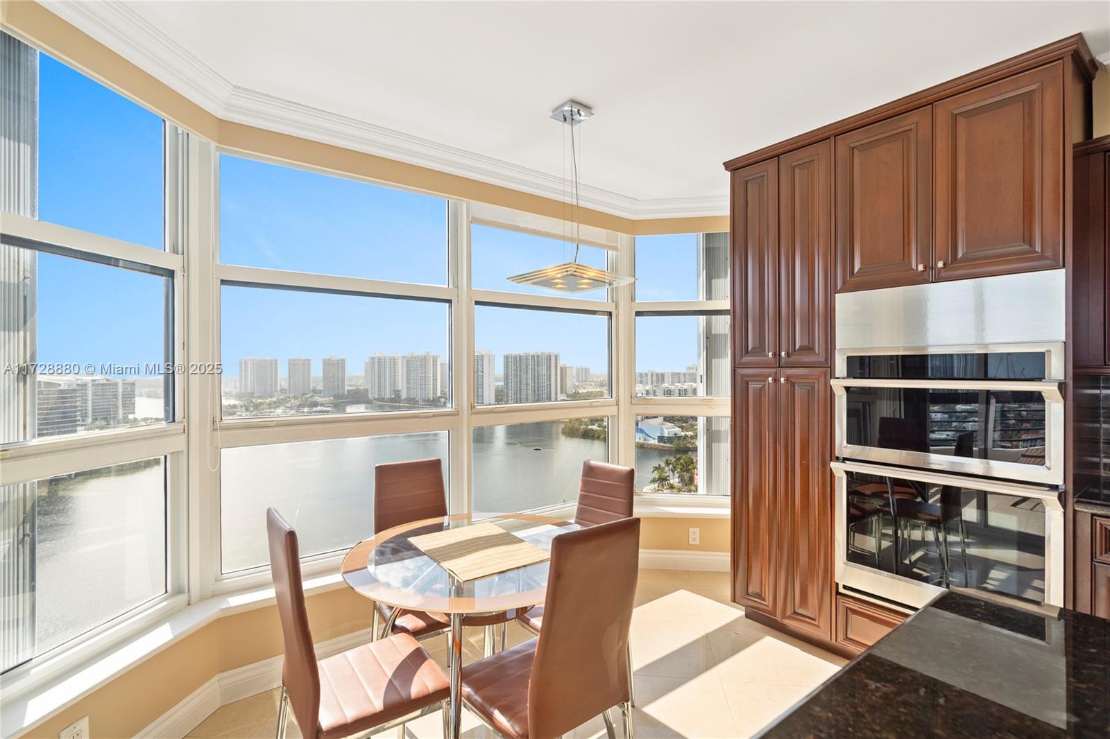 3530 Mystic Pointe Dr # 2515