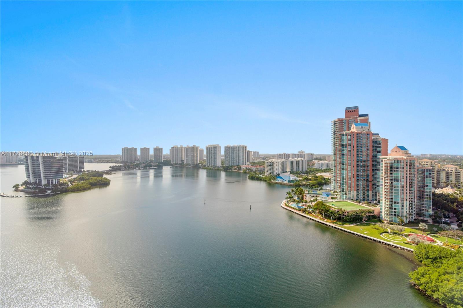3530 Mystic Pointe Dr # 2515