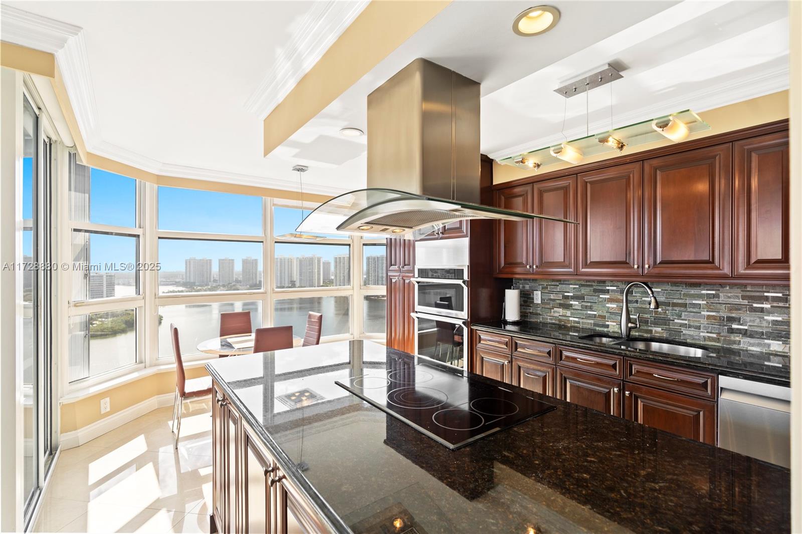 3530 Mystic Pointe Dr # 2515