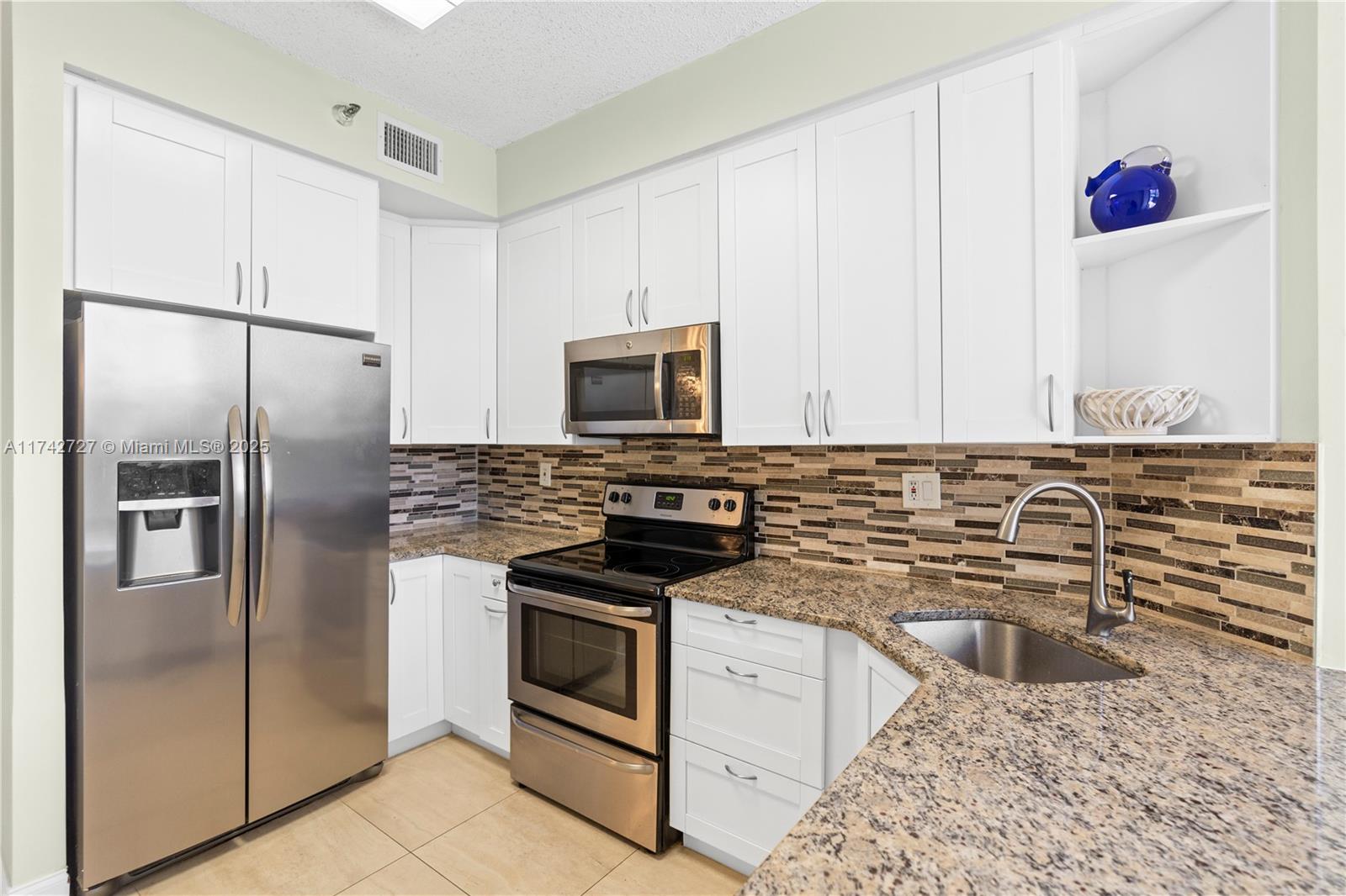 3530 Mystic Pointe Dr # 102
