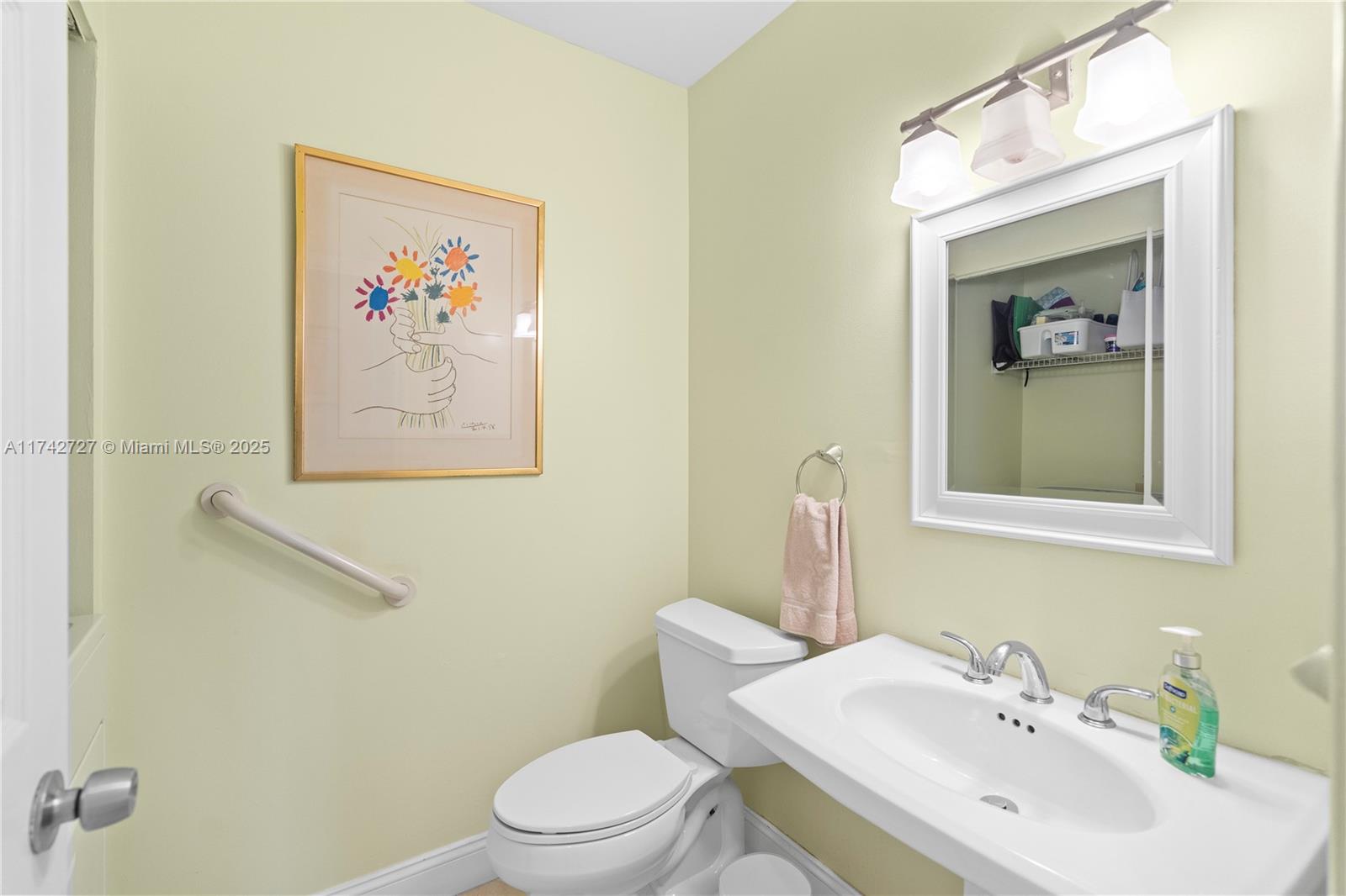 3530 Mystic Pointe Dr # 102