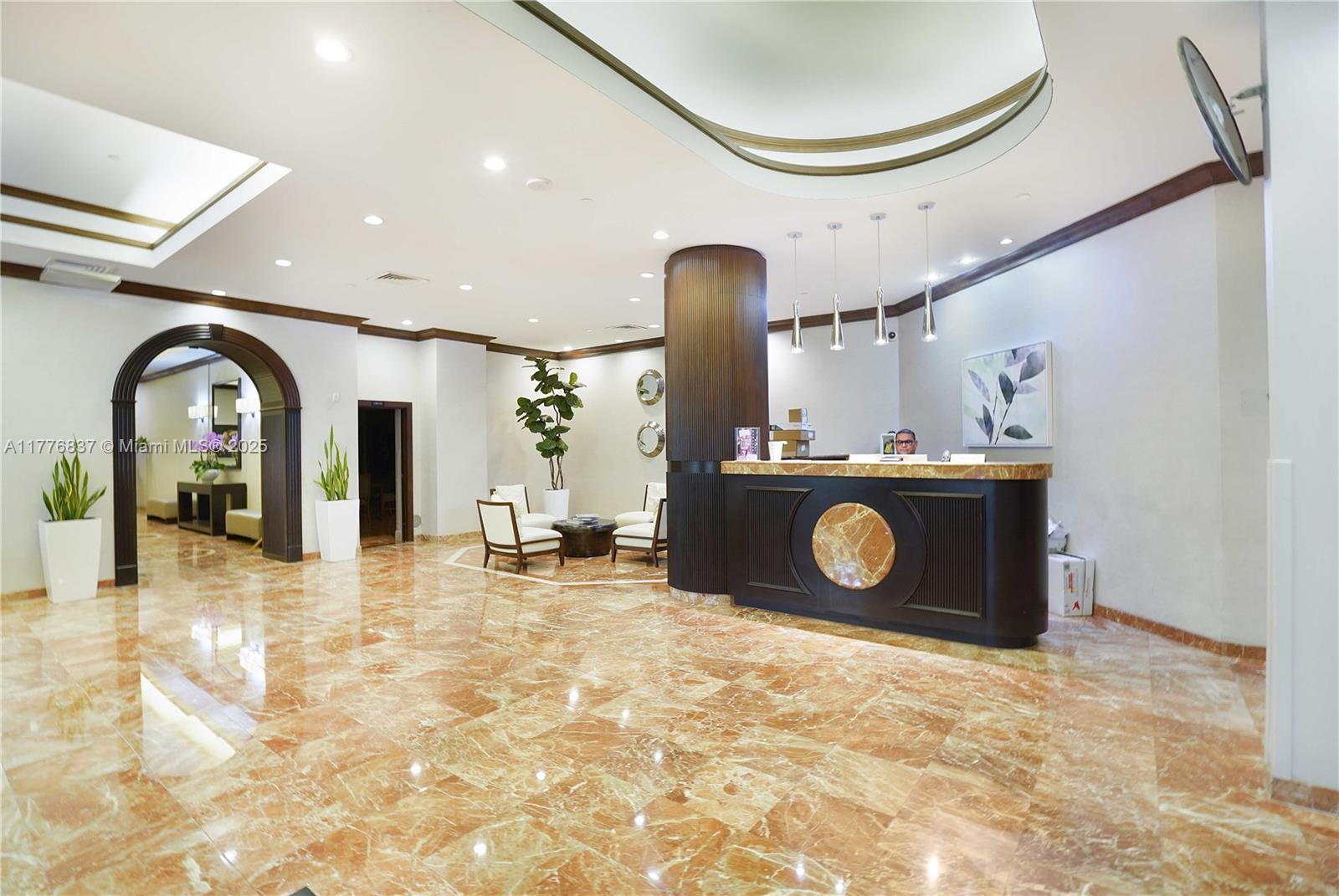 3610 Yacht Club Dr # 213