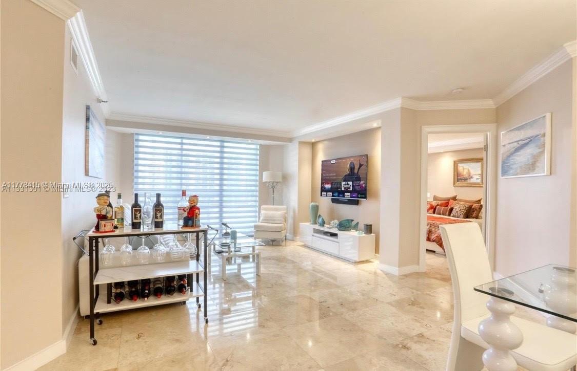 3530 SE Mystic Pointe Dr # 1212