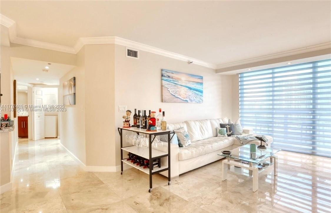 3530 SE Mystic Pointe Dr # 1212