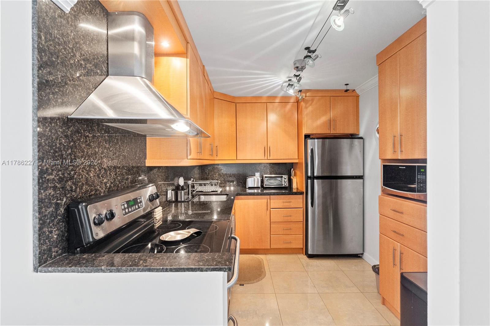 3625 N Country Club Dr # 902