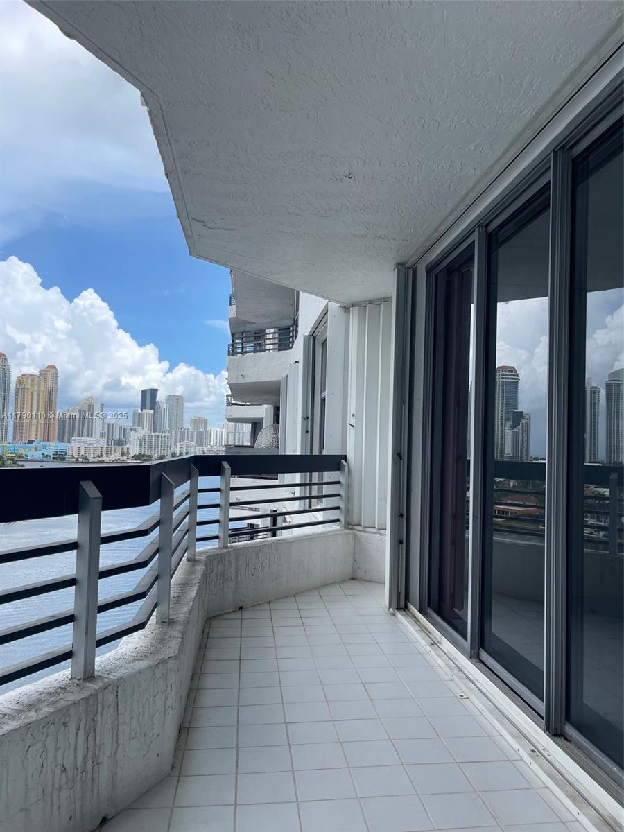 19101 NE 36th Ct # 1110