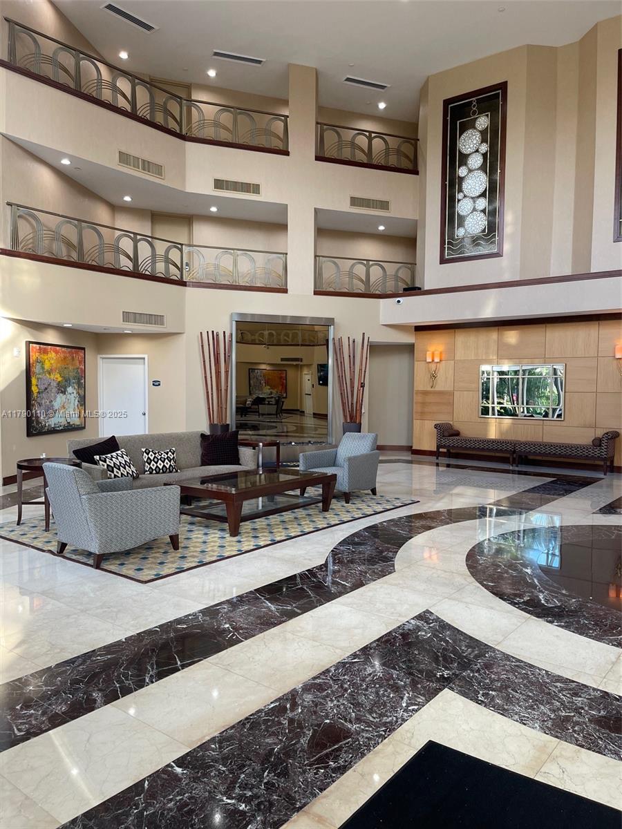 19101 NE 36th Ct # 1110