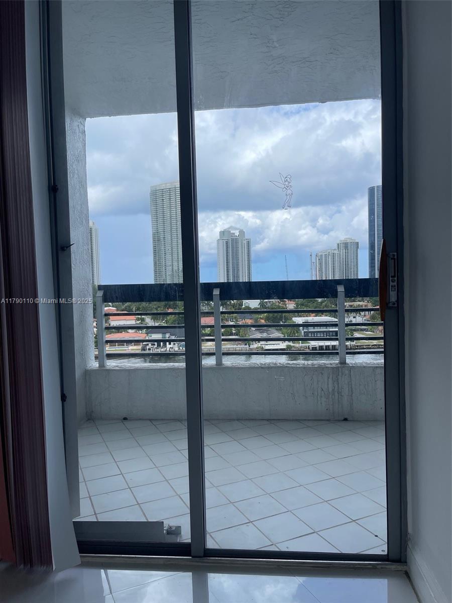 19101 NE 36th Ct # 1110