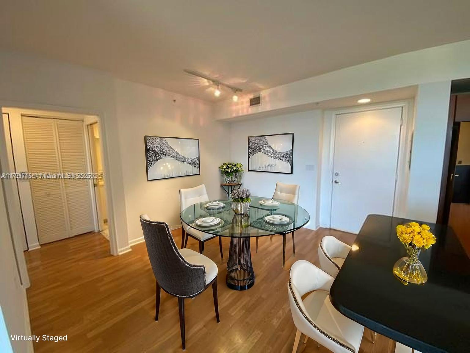 2775 NE 187th St # 311