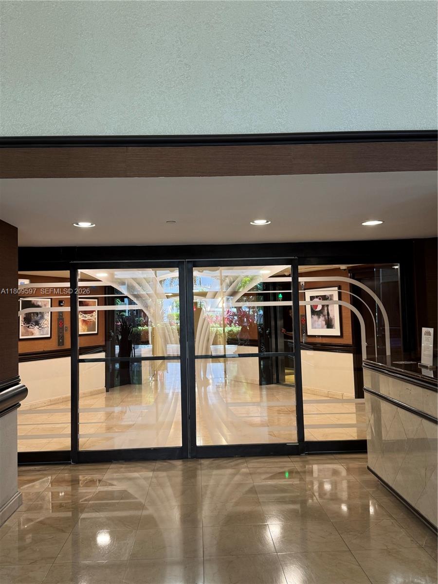 3400 NE 192nd St Unit: LPH3